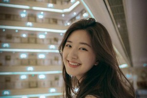 赵露思仙甜写真集：元气少女随拍分享