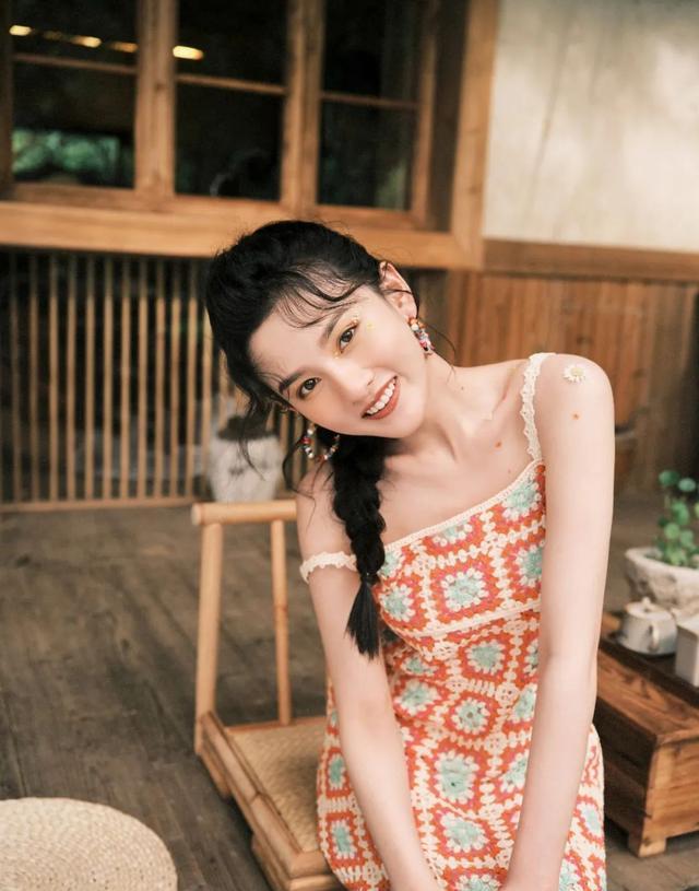 宋祖儿复古针织裙