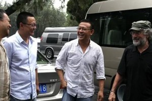 娱乐圈潜规则：资源与金主如何捧红艺人